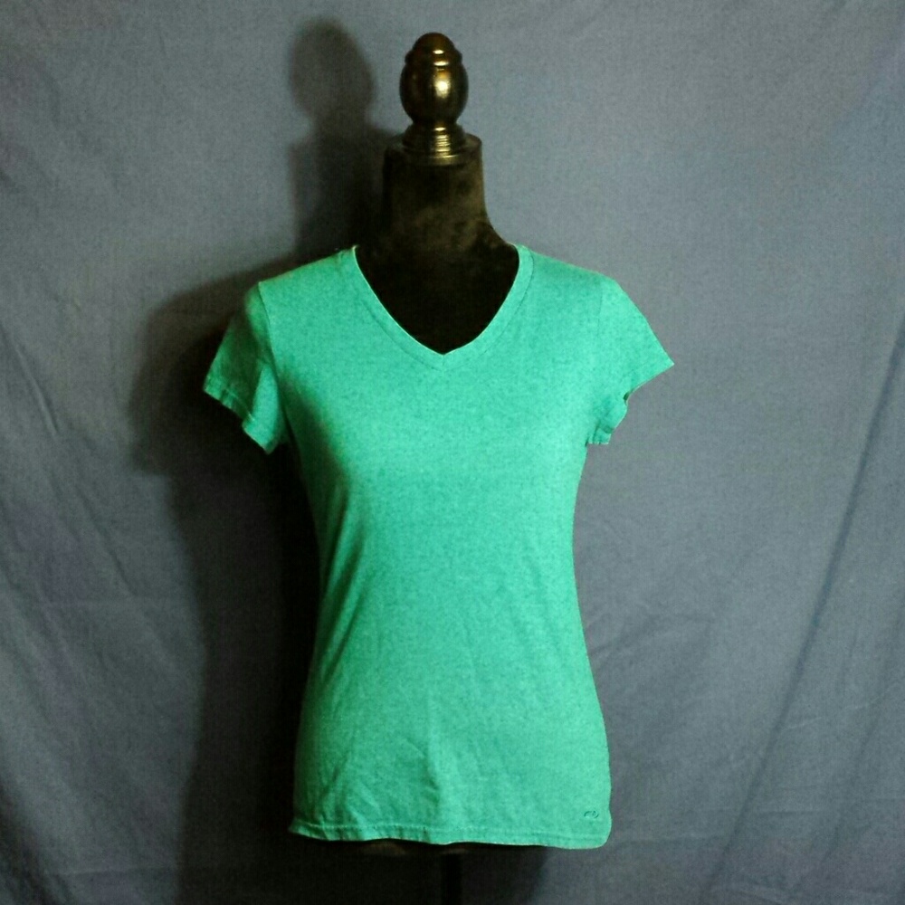 Champion V-Neck